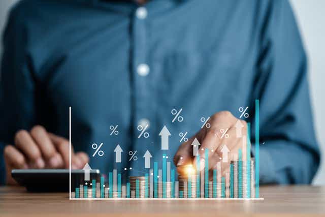 Morgan Stanley predicts how a decrease in expected rate cuts will impact banks' perspectives, with focus on Bank of America (NYSE:BAC)